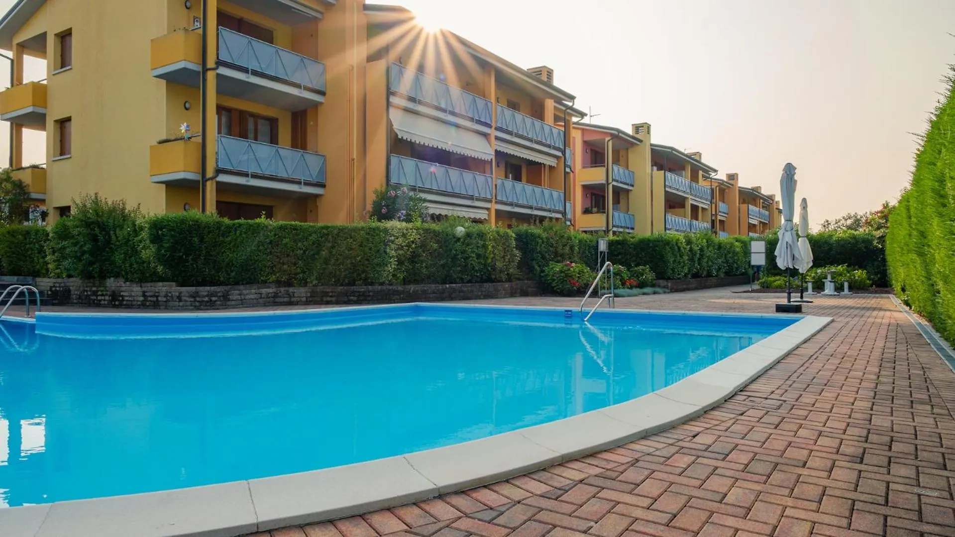 Garden Residence - Italian Homing Desenzano del Garda 0*,  Włochy